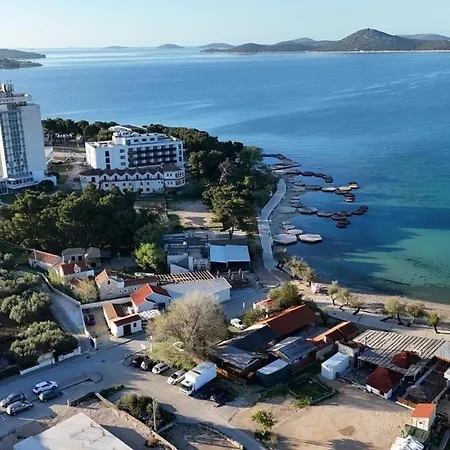 Vesna * Vodice